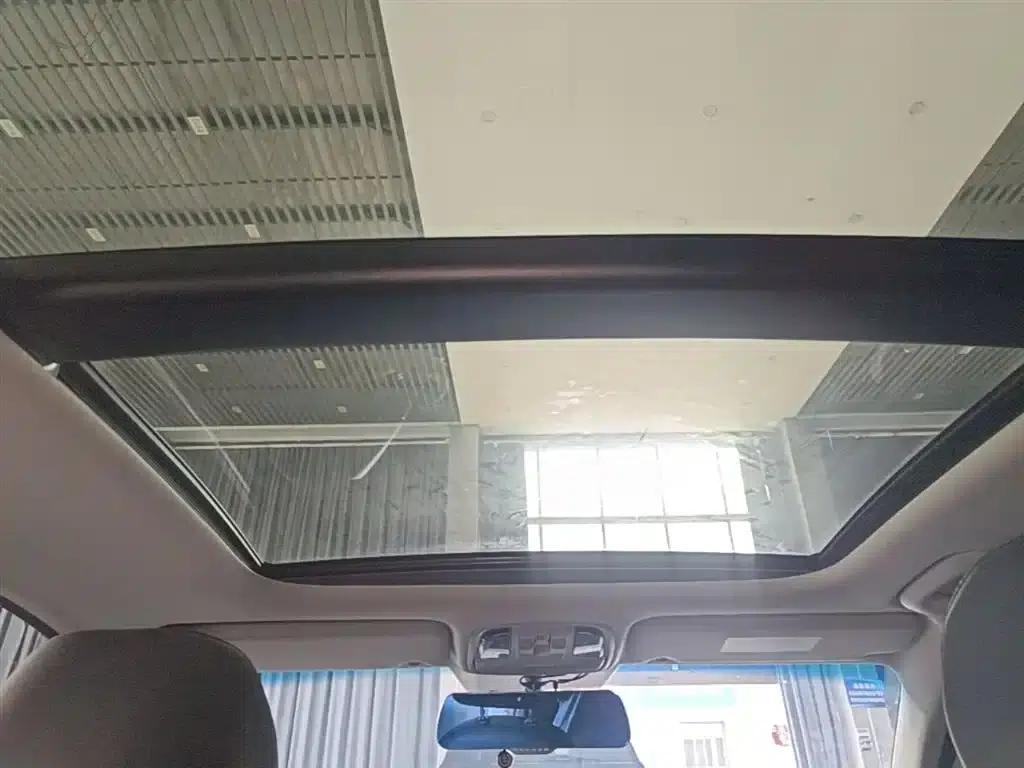 Kia K5 2016 1.6T Automatic LUX — миниатюра 18