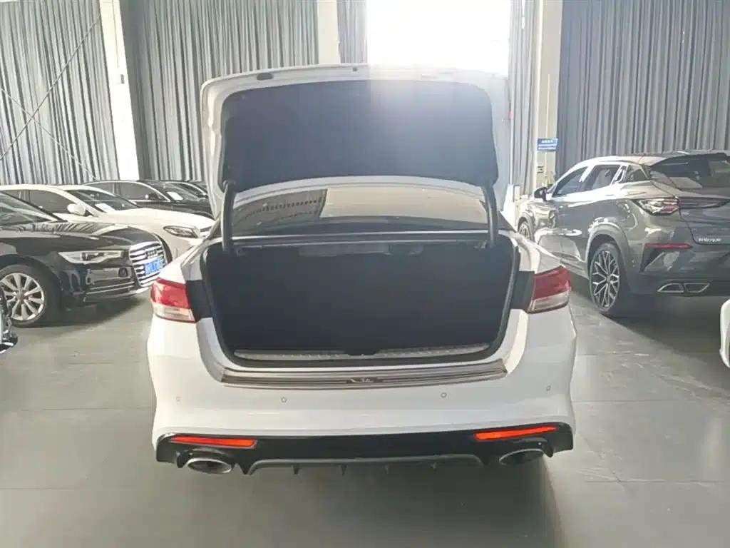 Kia K5 2016 1.6T Automatic LUX — миниатюра 19
