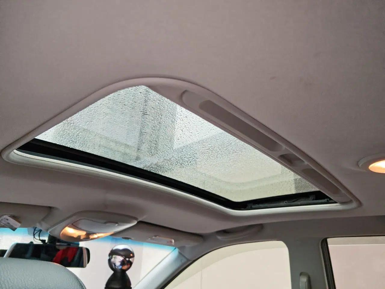 Roewe W5 2014 1.8T 4WD Automatic Haoyu Special Edition — миниатюра 19