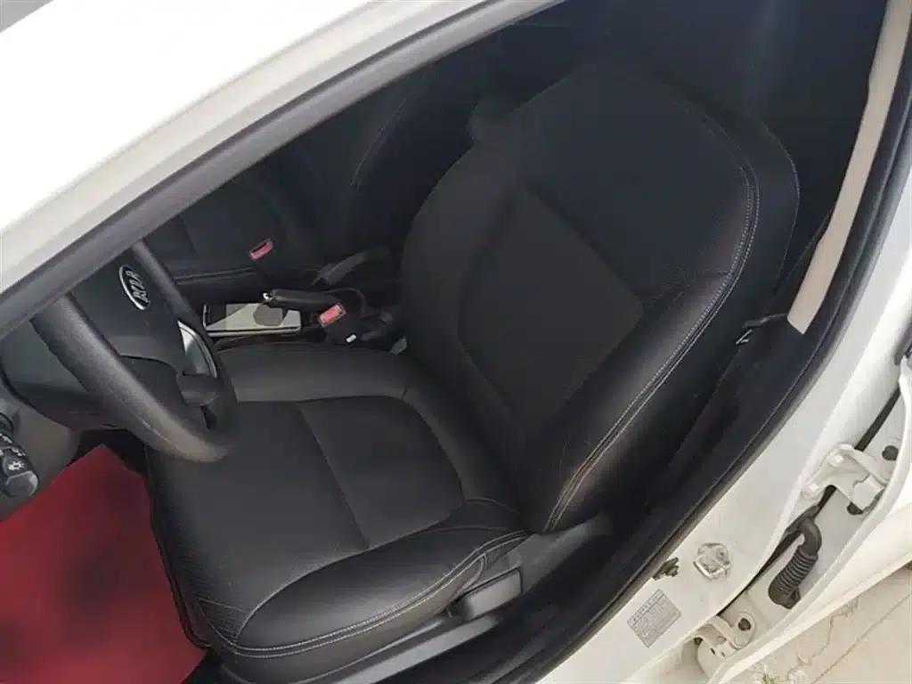 Kia K2 2012 Sedan 1.4L AT GLS Anniversary Edition — миниатюра 15