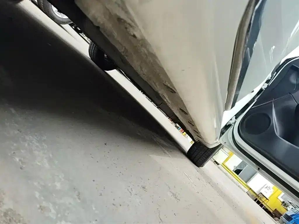 Kia K2 2012 Sedan 1.4L AT GLS Anniversary Edition — миниатюра 21