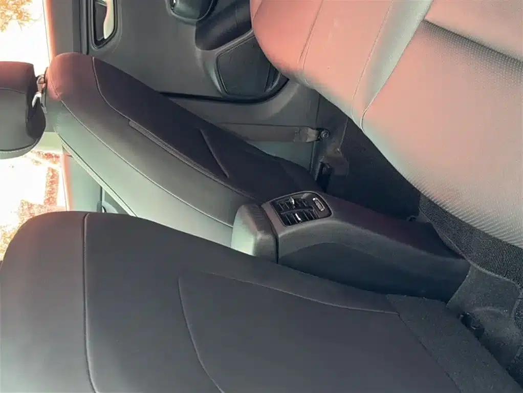 Kia K2 2017 Sedan 1.4L AT 15th Anniversary Special Edition GLS — миниатюра 14