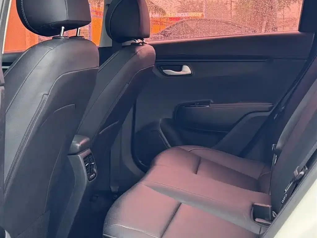 Kia K2 2017 Sedan 1.4L AT 15th Anniversary Special Edition GLS — миниатюра 19