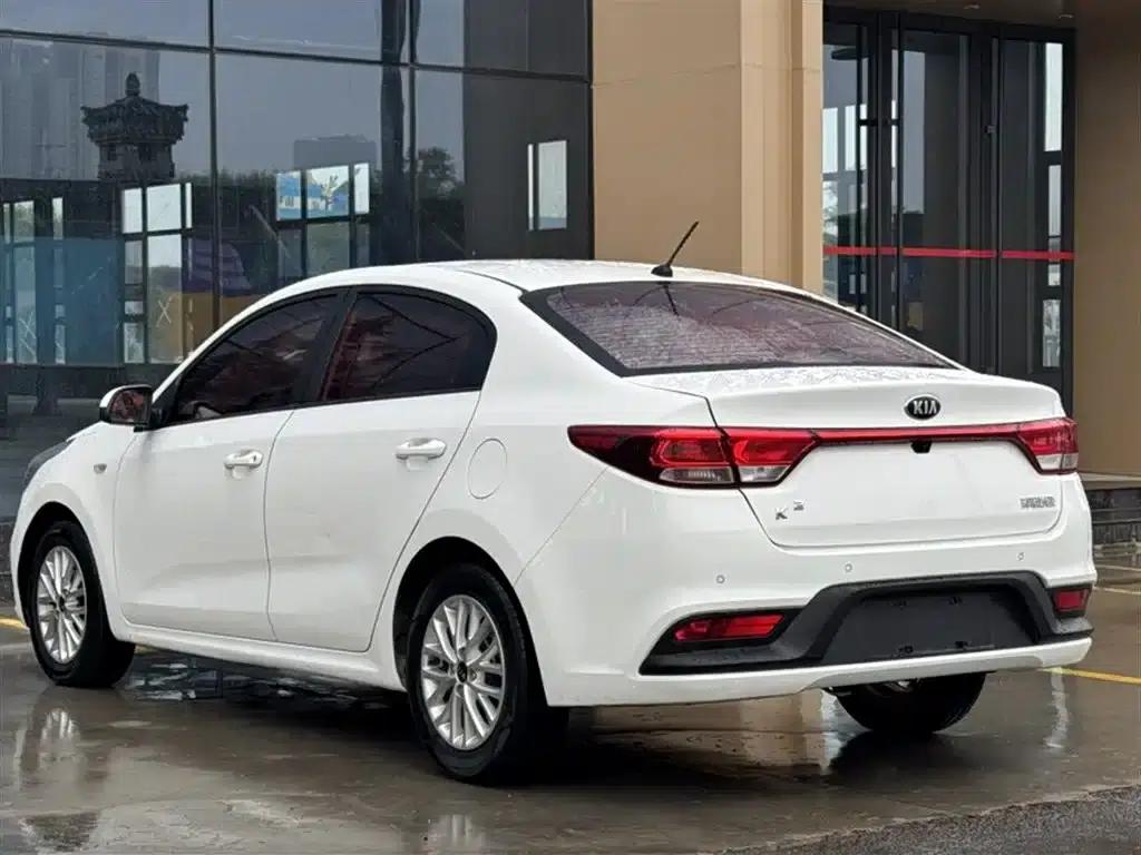 Kia K2 2017 Sedan 1.4L AT 15th Anniversary Special Edition GLS — миниатюра 7