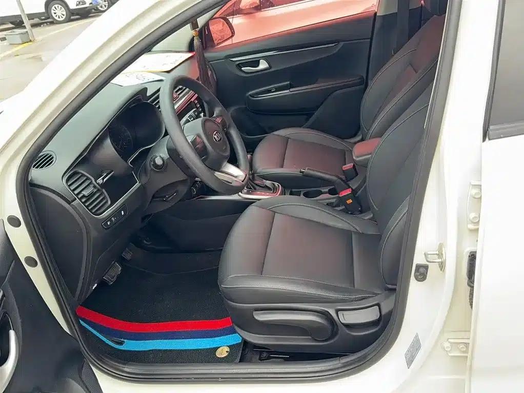 Kia K2 2017 Sedan 1.4L AT 15th Anniversary Special Edition GLS — миниатюра 8
