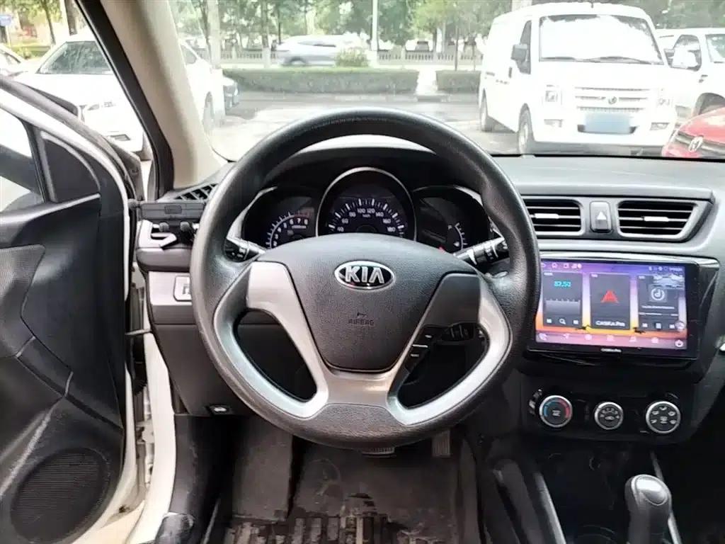 Kia K2 2015 Sedan 1.4L AT GLS — миниатюра 11