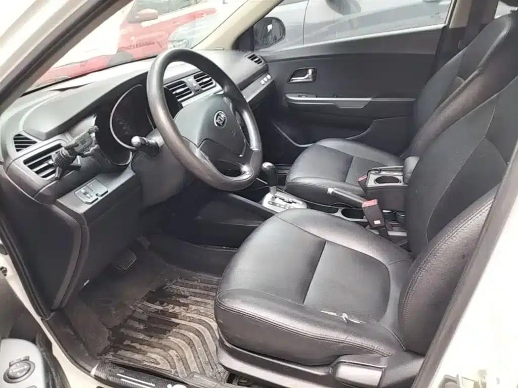 Kia K2 2015 Sedan 1.4L AT GLS — миниатюра 15