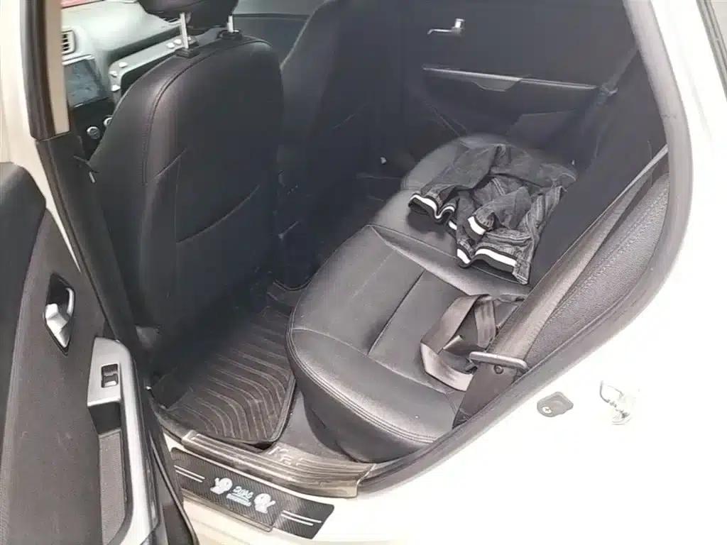 Kia K2 2015 Sedan 1.4L AT GLS — миниатюра 17