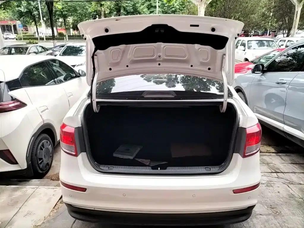 Kia K2 2015 Sedan 1.4L AT GLS — миниатюра 19