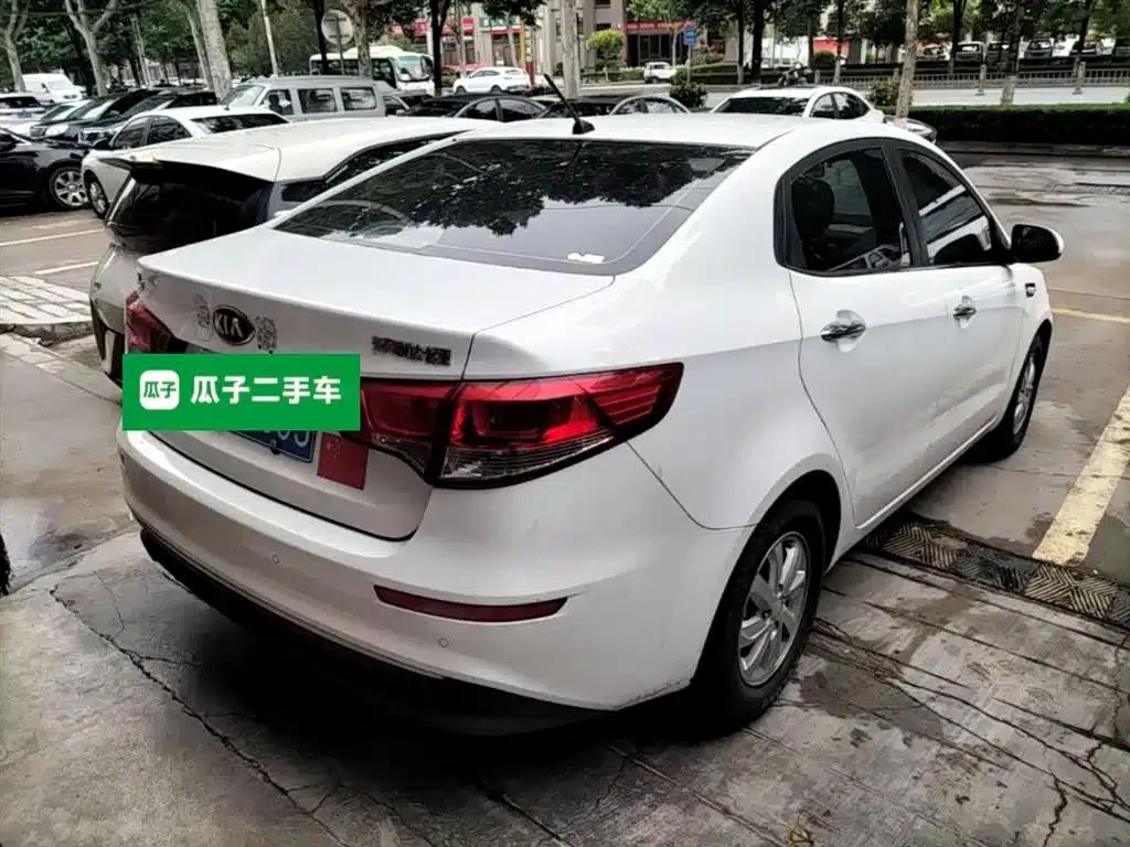 Kia K2 2015 Sedan 1.4L AT GLS — миниатюра 7