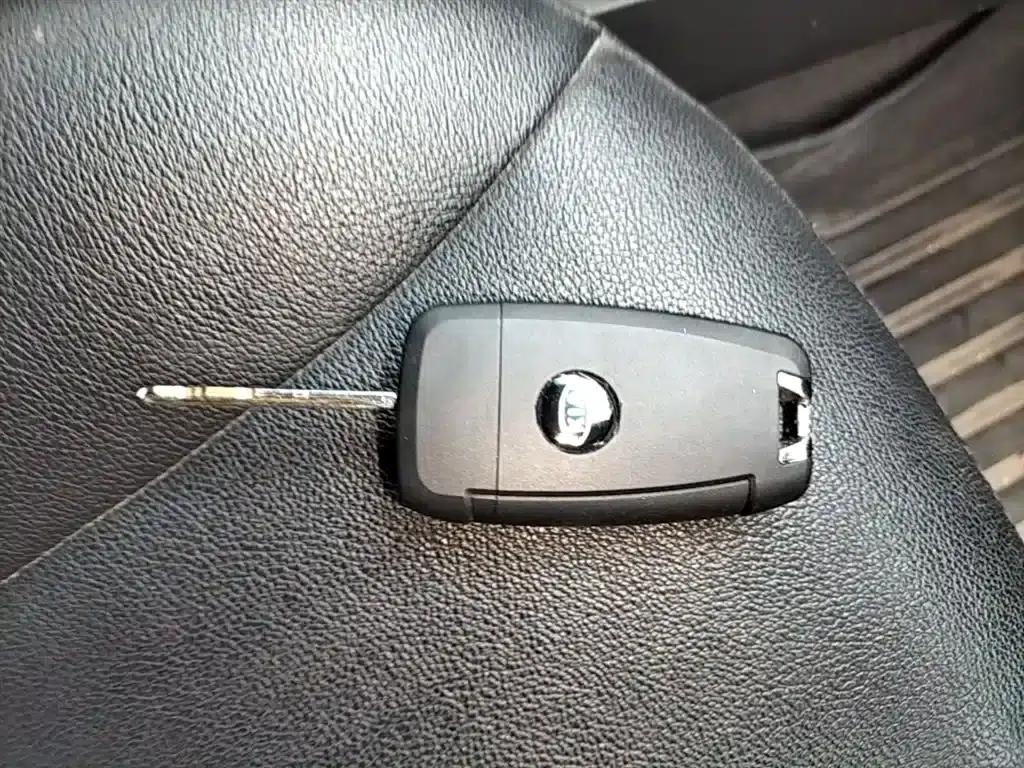 Kia K2 2015 Sedan 1.4L AT GLS — миниатюра 9