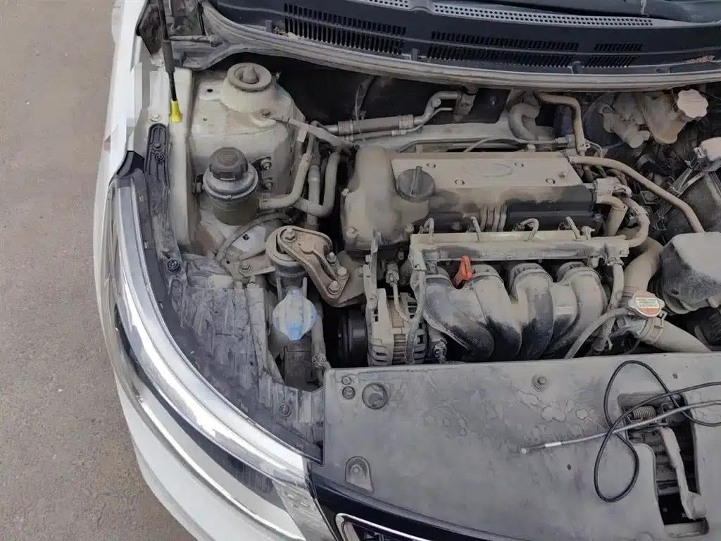 Kia K2 2015 Sedan 1.4L MT GLS — миниатюра 23