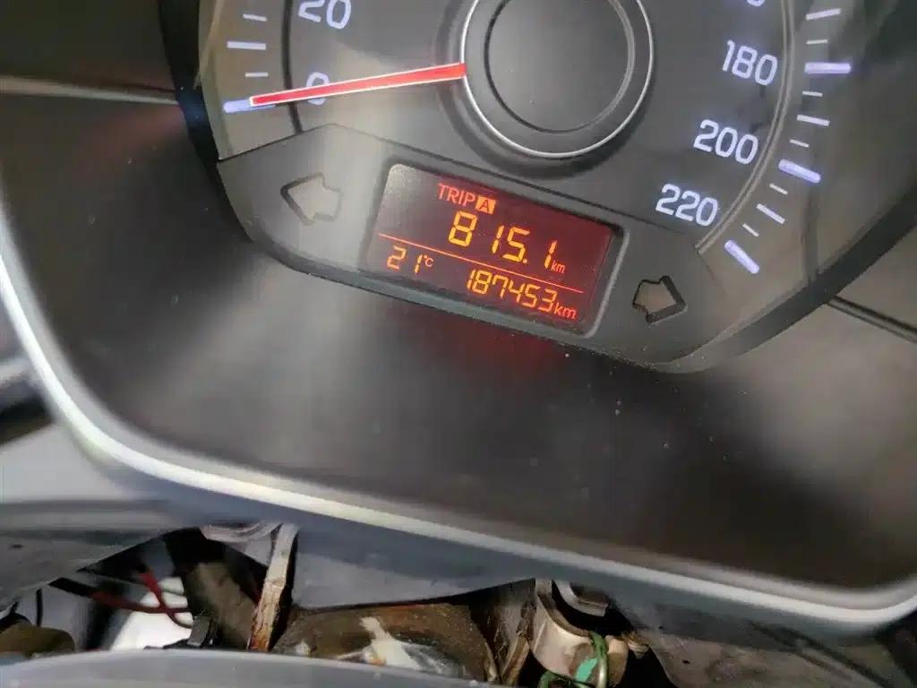 Kia K2 2015 Sedan 1.4L MT GLS — миниатюра 9