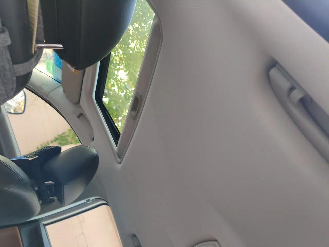 Roewe e550 2016 Deluxe Edition — миниатюра 19