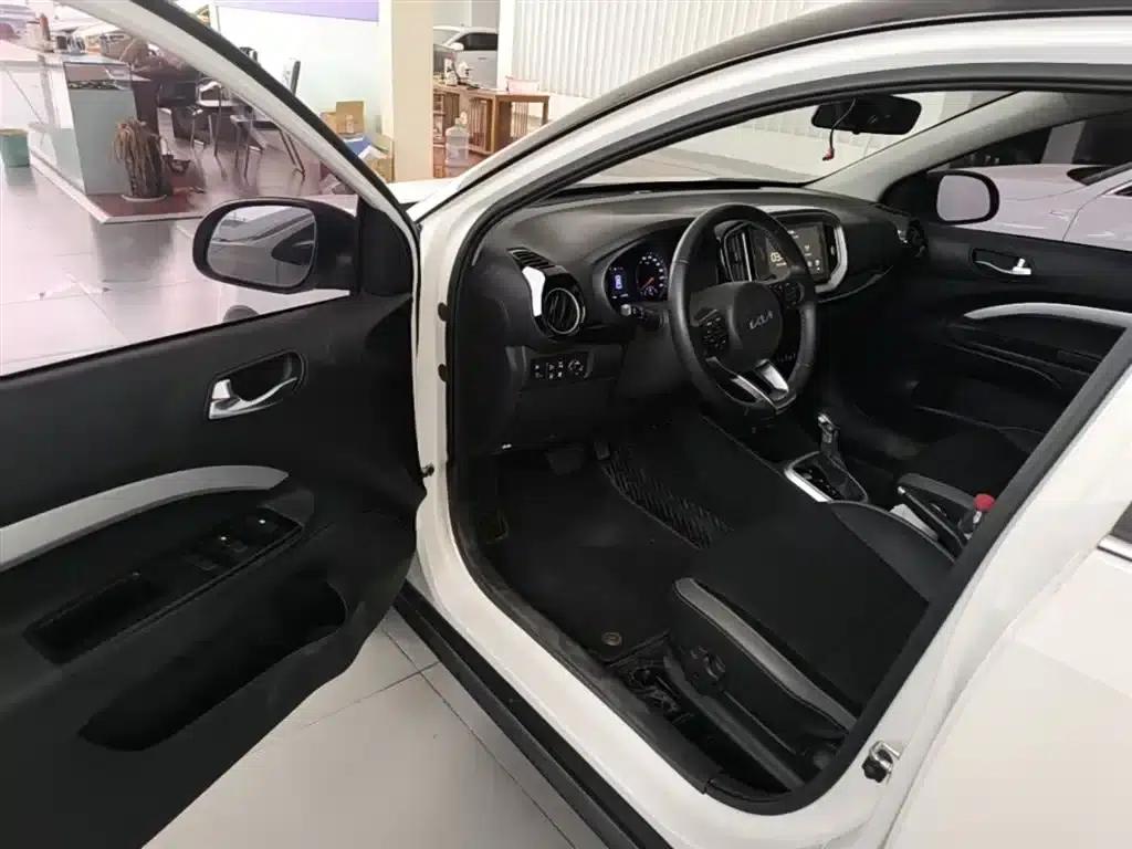 Kia K3 2021 1.4L CVT Sunroof Model — миниатюра 16