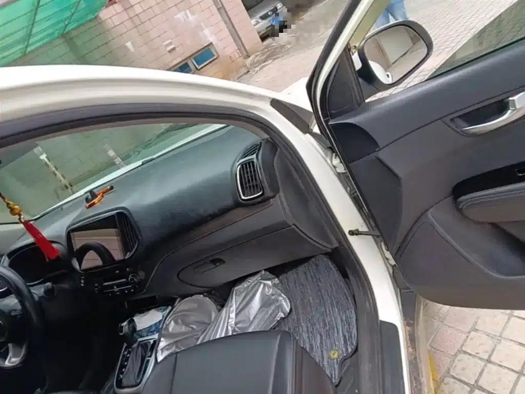 KX3 Sportage 2015 2.0L Automatic 2WD DLX — миниатюра 20