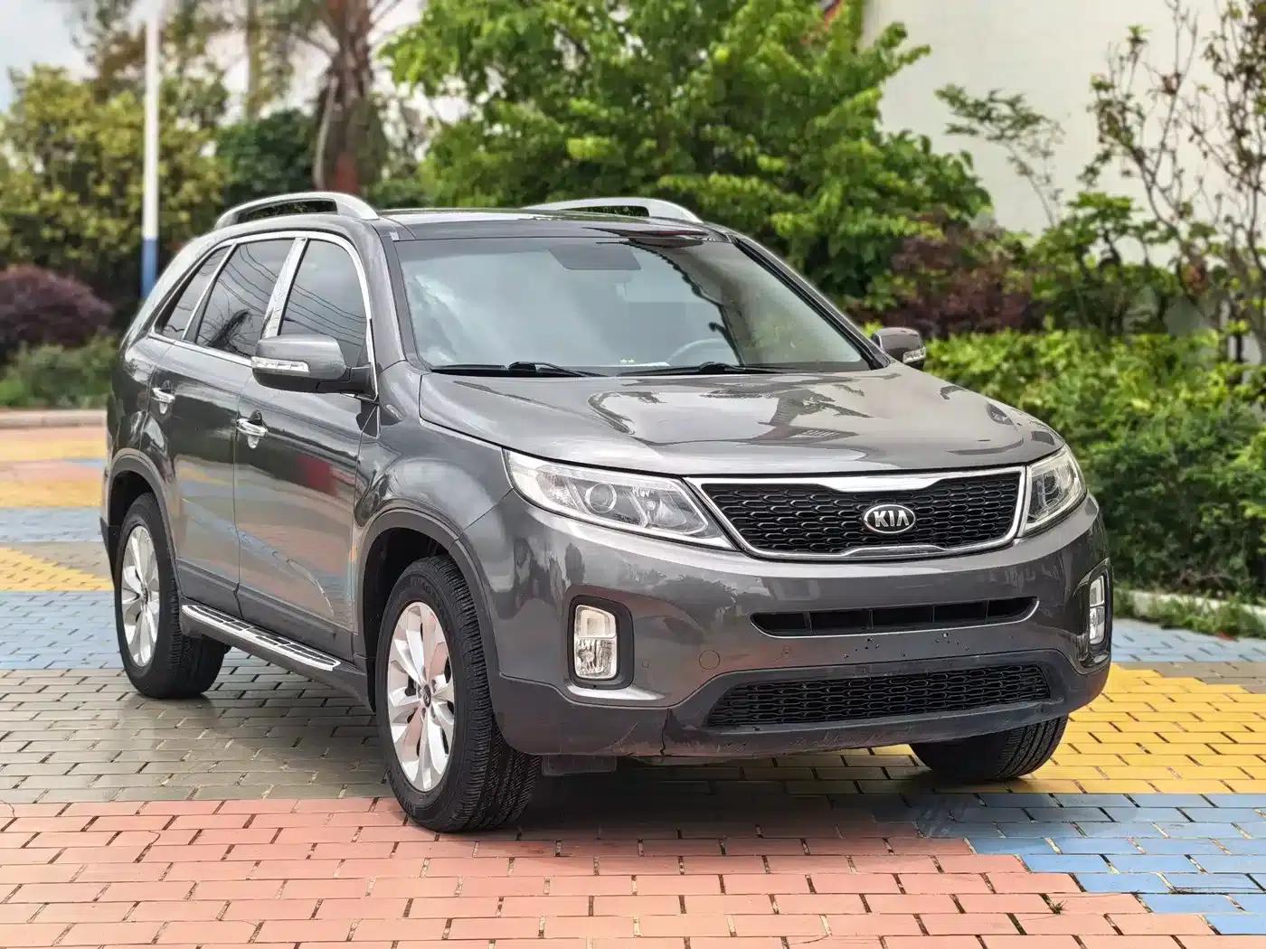 2013 Sorento 2.2T 7-seater Diesel Luxury Edition — миниатюра 2