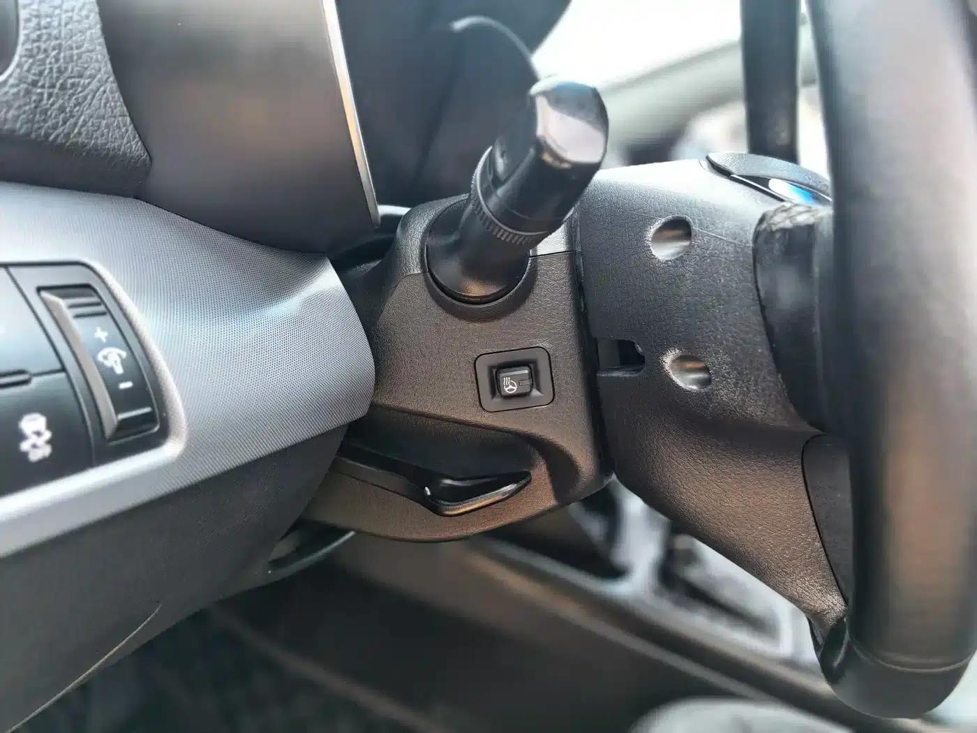 2013 Sorento 2.2T 7-seater Diesel Luxury Edition — миниатюра 11