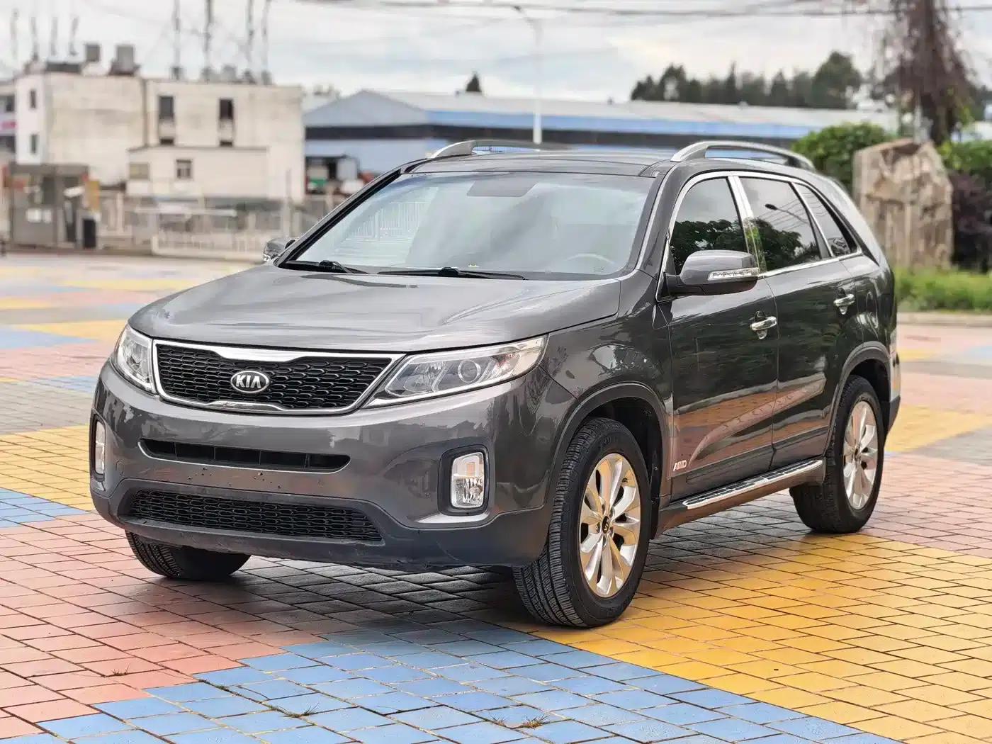 2013 Sorento 2.2T 7-seater Diesel Luxury Edition — миниатюра 3