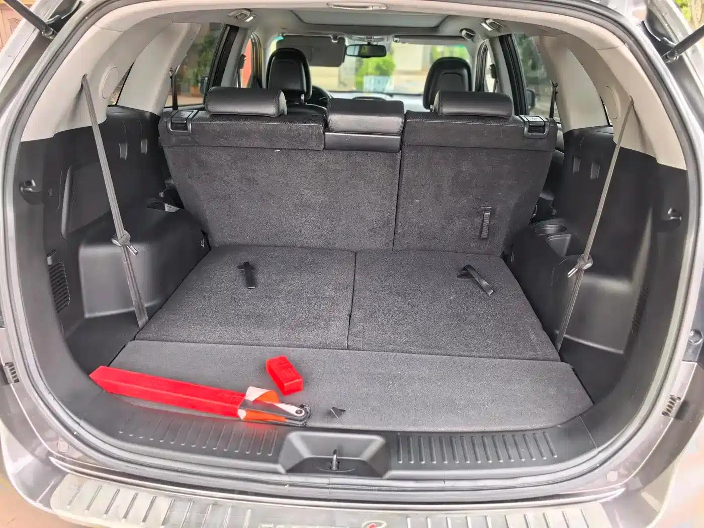 2013 Sorento 2.2T 7-seater Diesel Luxury Edition — миниатюра 23