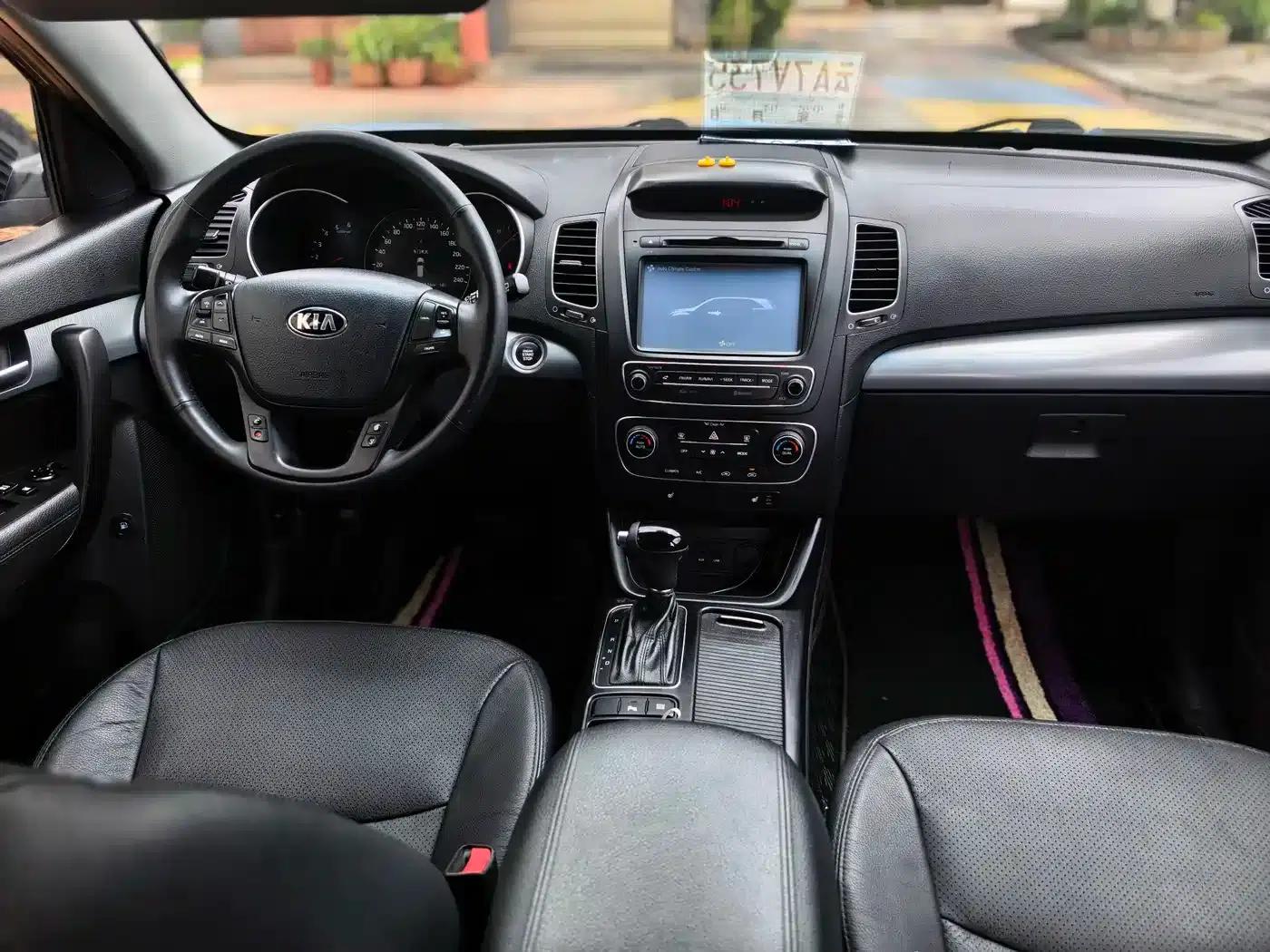 2013 Sorento 2.2T 7-seater Diesel Luxury Edition — миниатюра 7