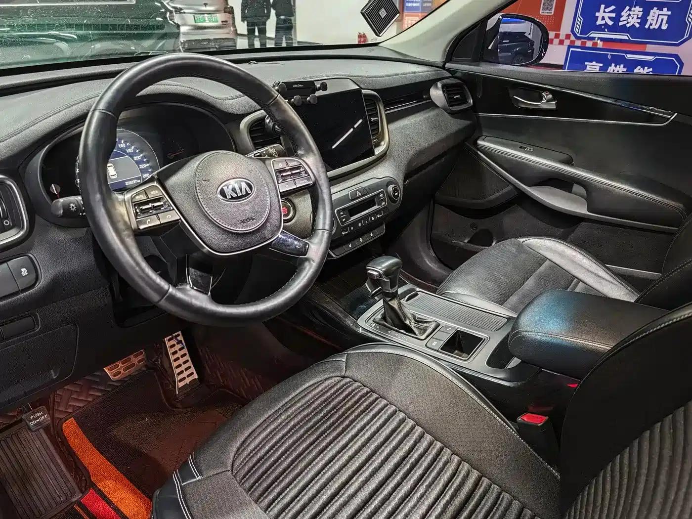 2018 Sorento L 2.0T Diesel 2WD Luxury Edition 5-Seater — миниатюра 6