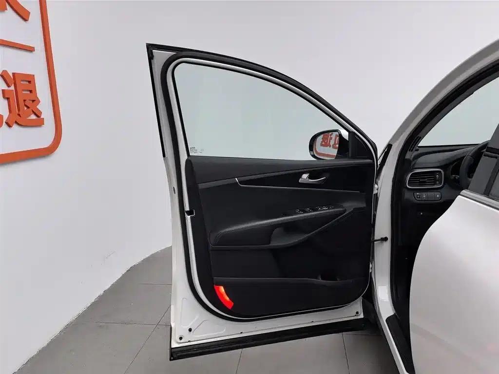 2016 Sorento L 2.4L Gasoline 4WD Custom Edition 7-Seater (China V Emission Standard) — миниатюра 8