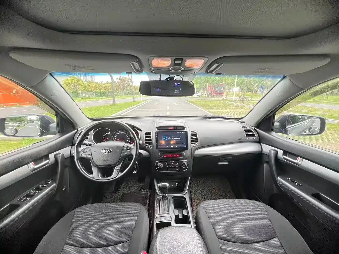 2012 Sorento 2.4L Petrol Luxury Edition — миниатюра 18