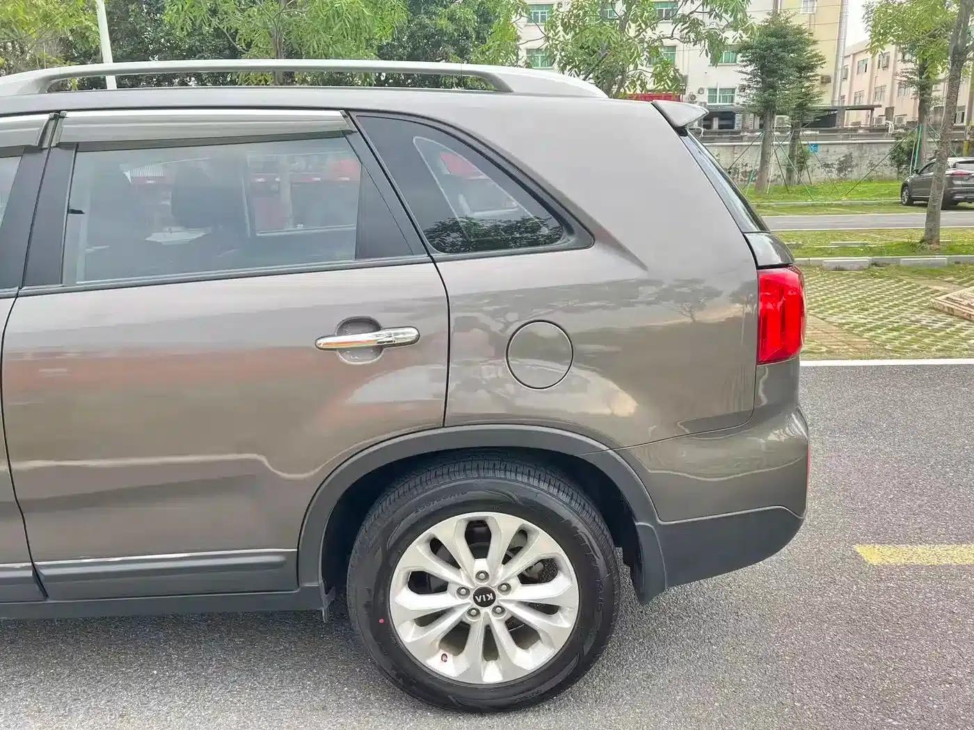 2012 Sorento 2.4L Petrol Luxury Edition — миниатюра 32