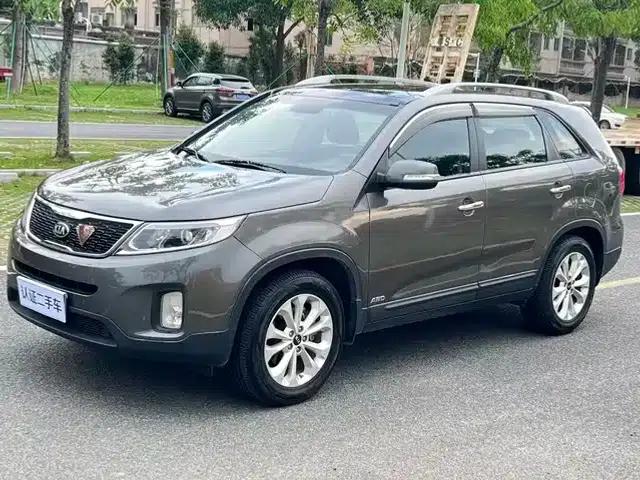 2012 Sorento 2.4L Petrol Luxury Edition
