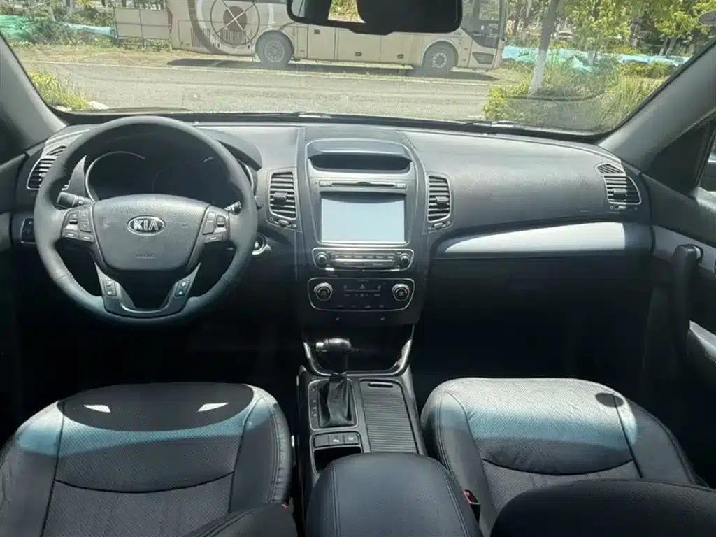 2013 Sorento 2.2T 7-seater Diesel Luxury Edition — миниатюра 3