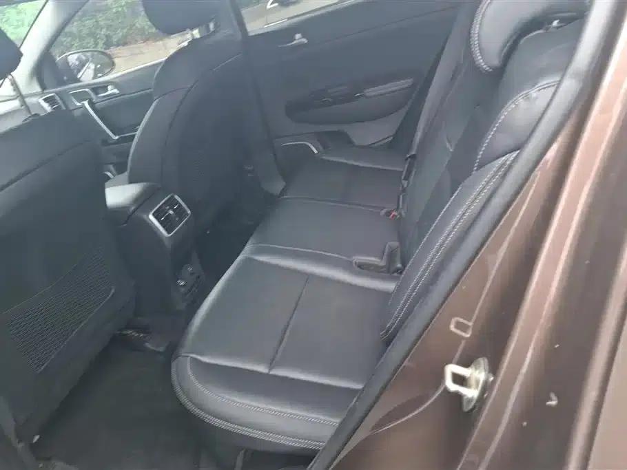 Kia KX5 2016 1.6T Automatic 2WD DLX — миниатюра 11