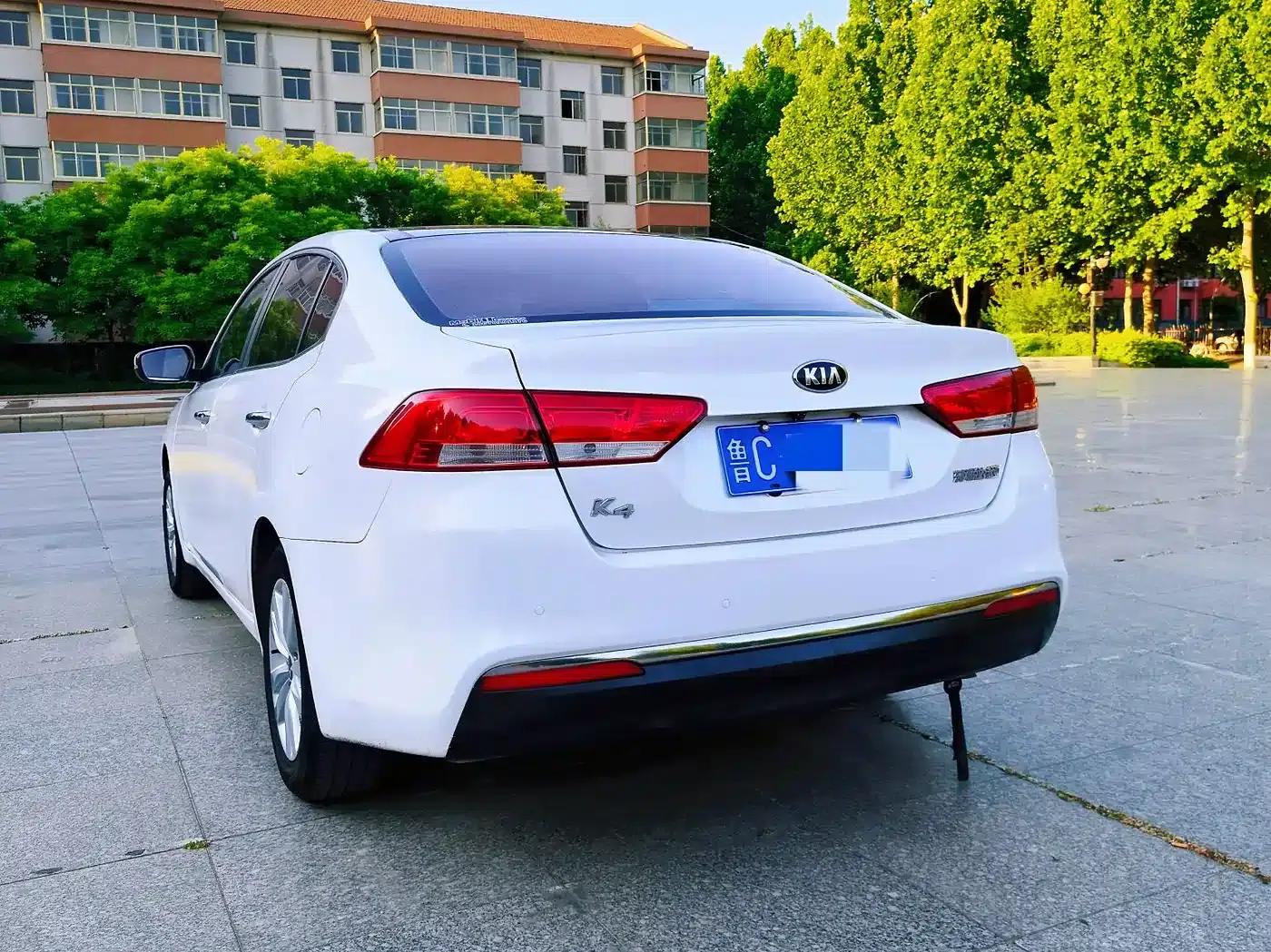 Kia K4 2014 1.8L Automatic GLS — миниатюра 12