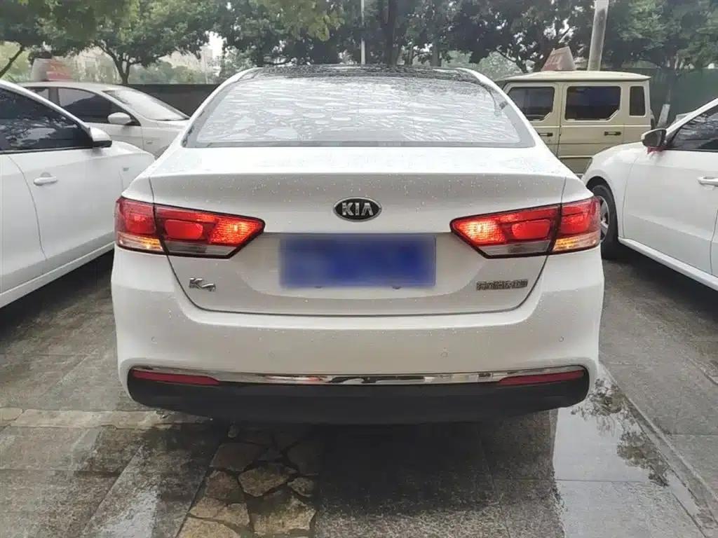 Kia K4 2014 1.8L Automatic GLS — миниатюра 6