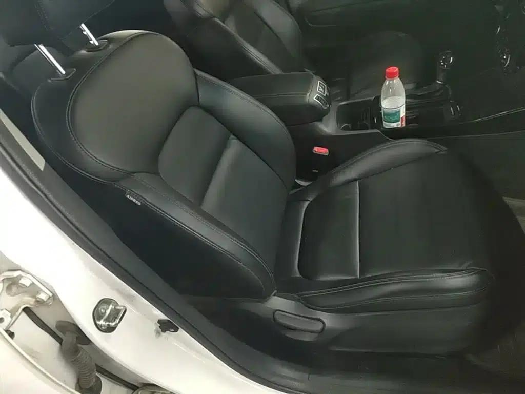 Kia K4 2015 1.8L Automatic DLX Special — миниатюра 25