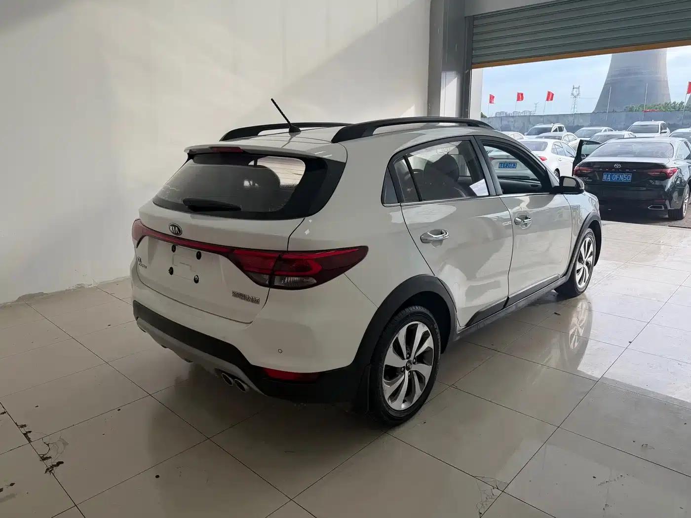 2017 KX CROSS 1.4L AT GLS — миниатюра 16
