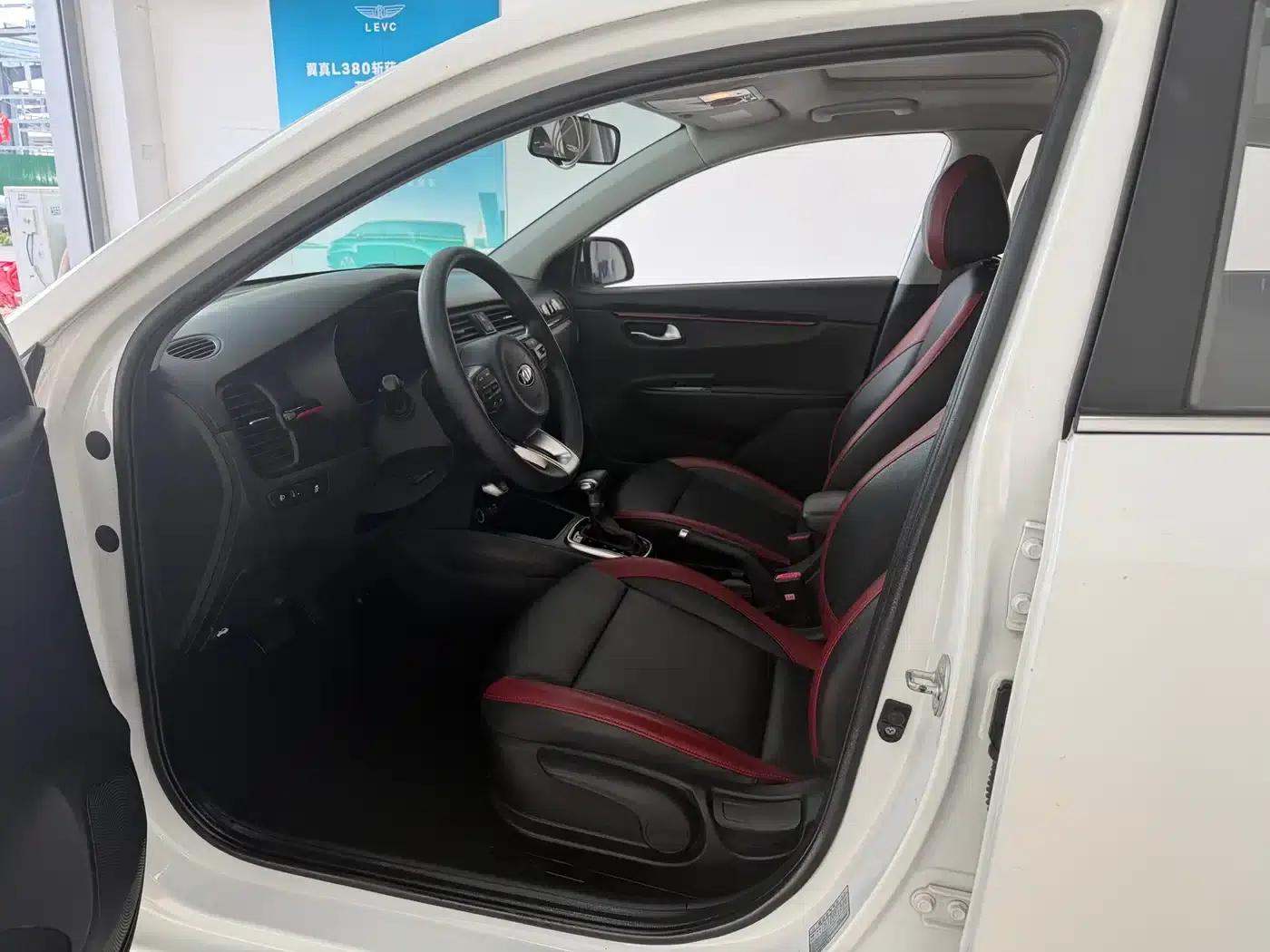 2017 KX CROSS 1.4L AT GLS — миниатюра 5