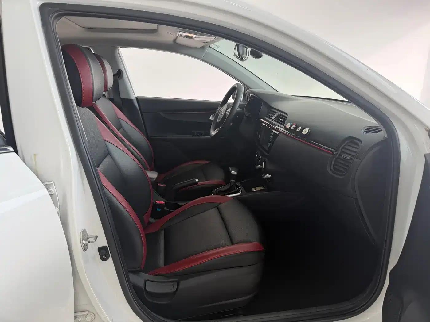 2017 KX CROSS 1.4L AT GLS — миниатюра 10
