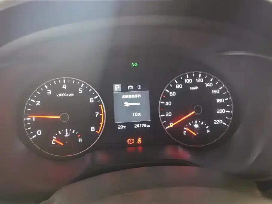 2017 KX CROSS 1.4L AT GLS — миниатюра 14