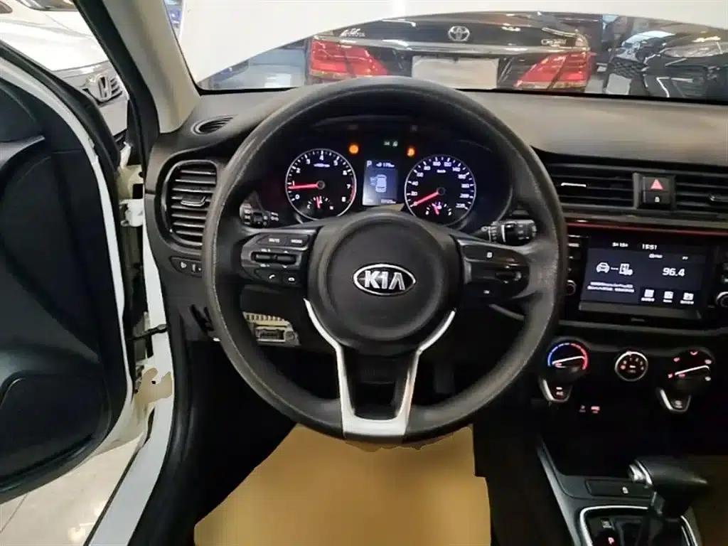 2017 KX CROSS 1.4L AT GLS — миниатюра 7