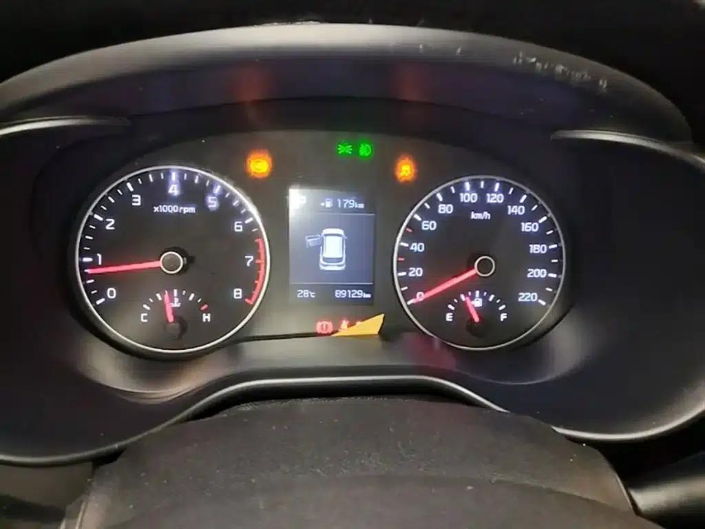 2017 KX CROSS 1.4L AT GLS — миниатюра 8