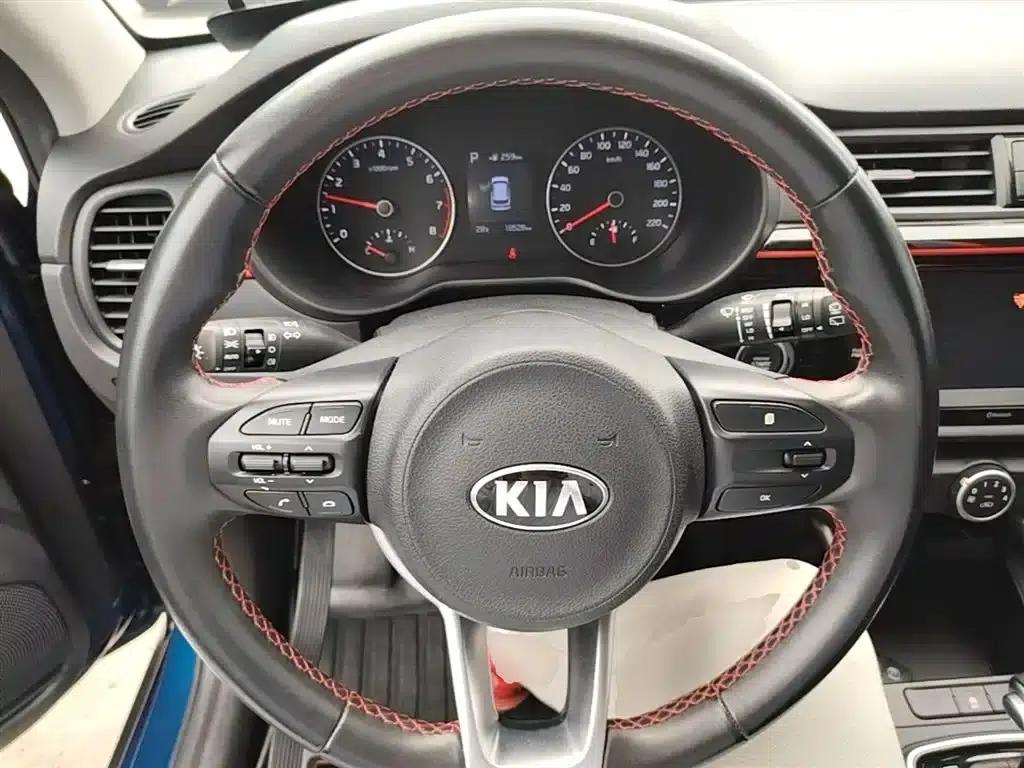KX CROSS 2018 1.6L Automatic Sunroof Edition — миниатюра 11