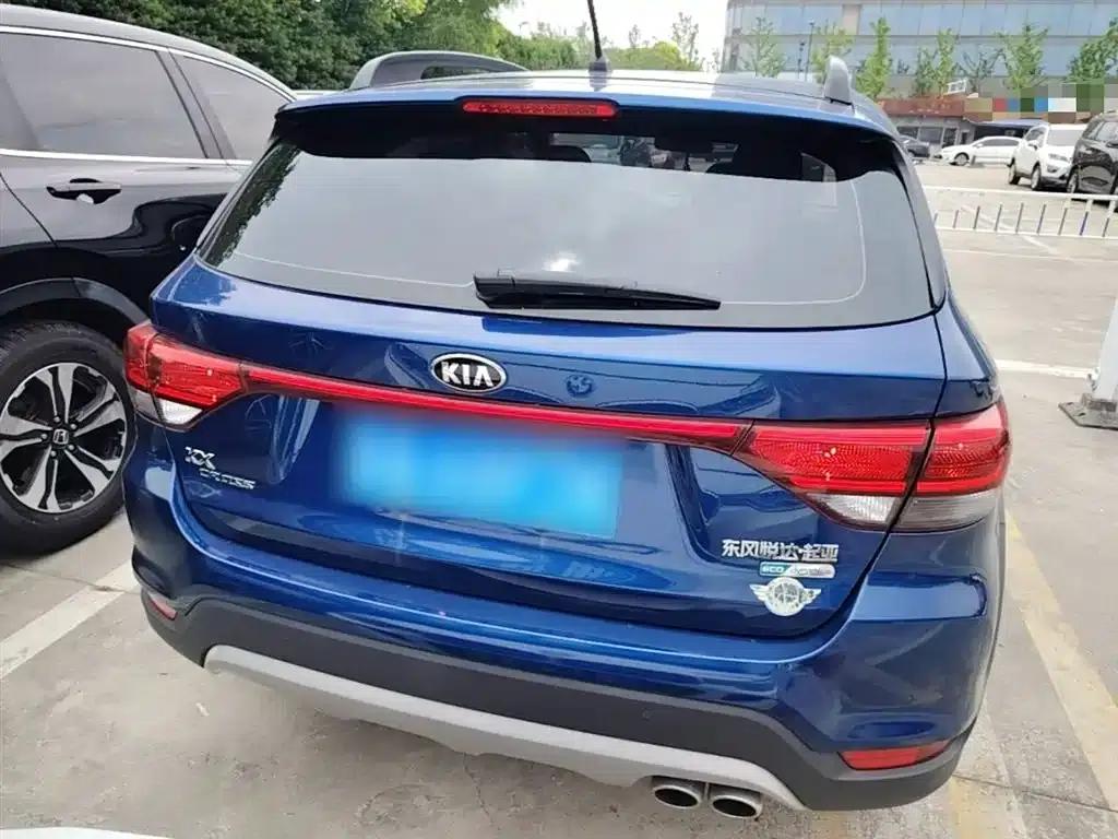 KX CROSS 2018 1.6L Automatic Sunroof Edition — миниатюра 6