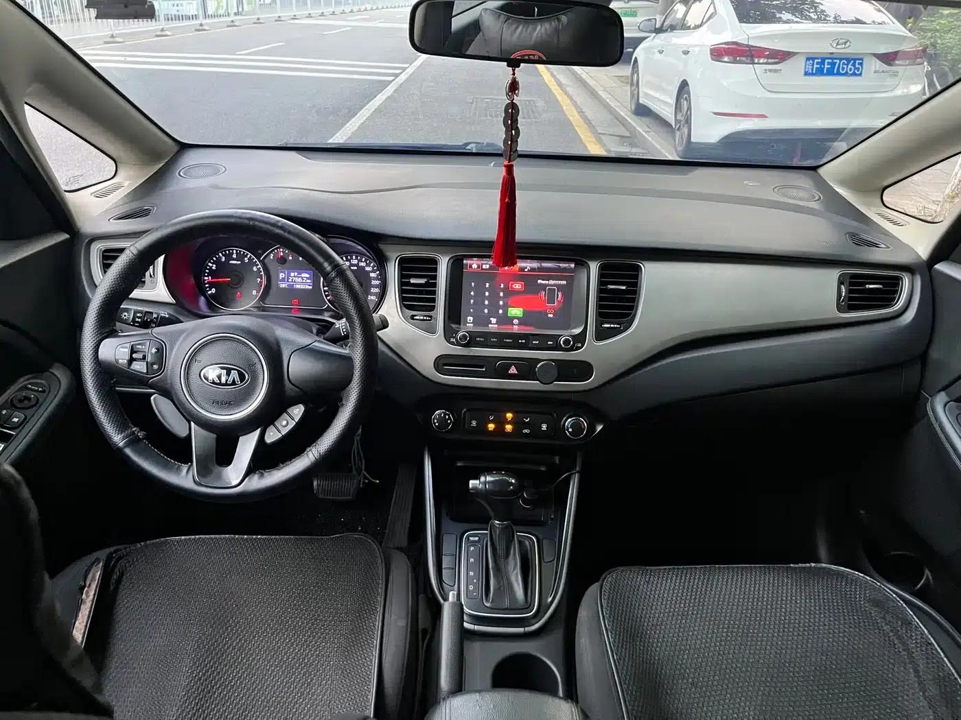 Carens 2013 2.0L 7-seater Automatic Standard Edition (National IV Emission Standard) — миниатюра 9