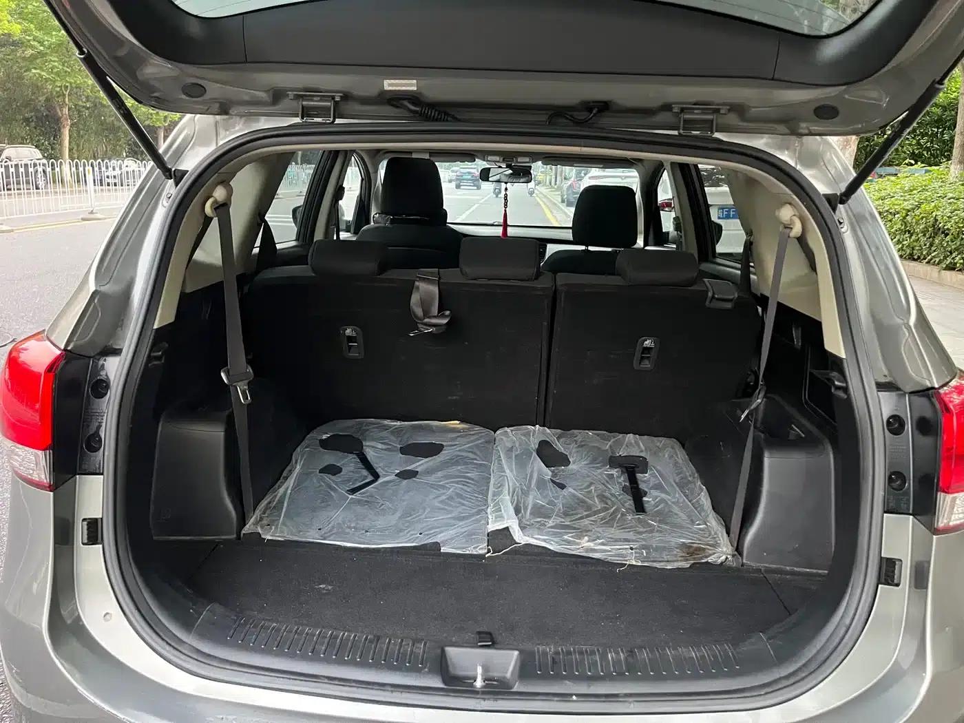 Carens 2013 2.0L 7-seater Automatic Standard Edition (National IV Emission Standard) — миниатюра 10