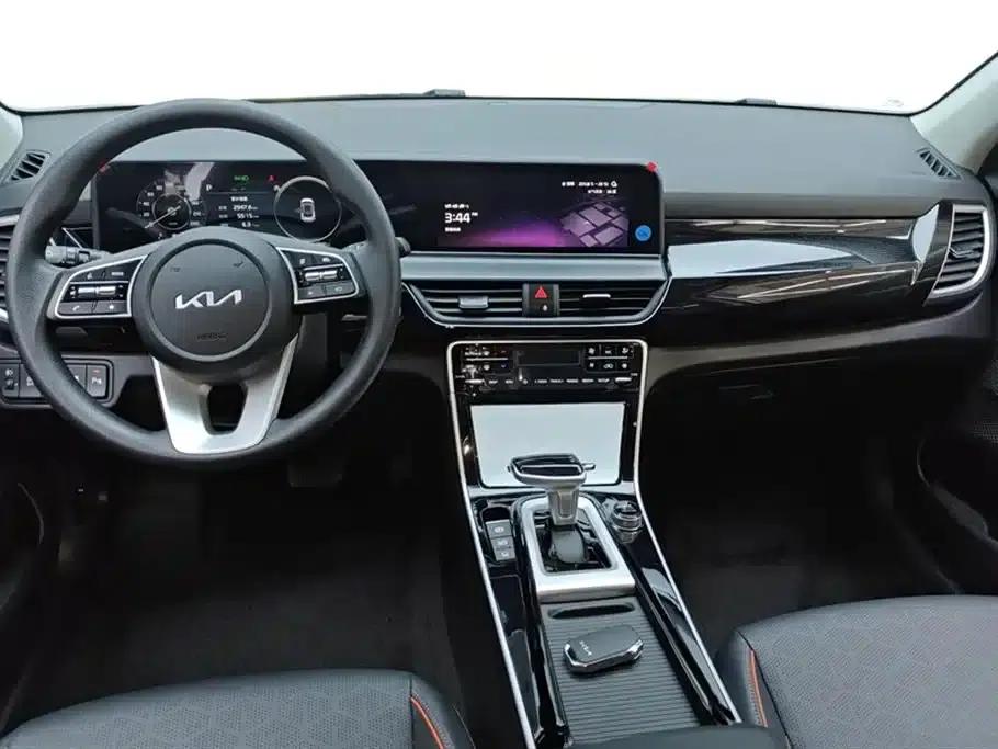 2026 Citroën Cyrus 1.5L IVT Luxury Comfort Edition — миниатюра 12