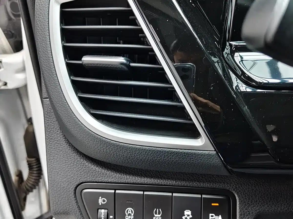 2023 Citroën Cytus 1.5L CVT Luxury Edition — миниатюра 10