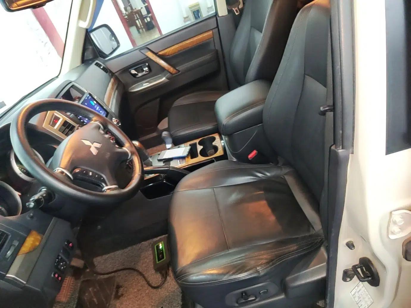 Mitsubishi Pajero 2019 3.0L Automatic Luxury Edition — миниатюра 18