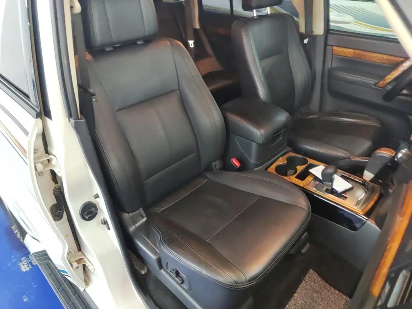 Mitsubishi Pajero 2019 3.0L Automatic Luxury Edition — миниатюра 23