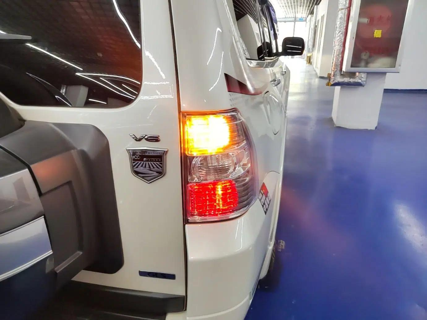 Mitsubishi Pajero 2019 3.0L Automatic Luxury Edition — миниатюра 7